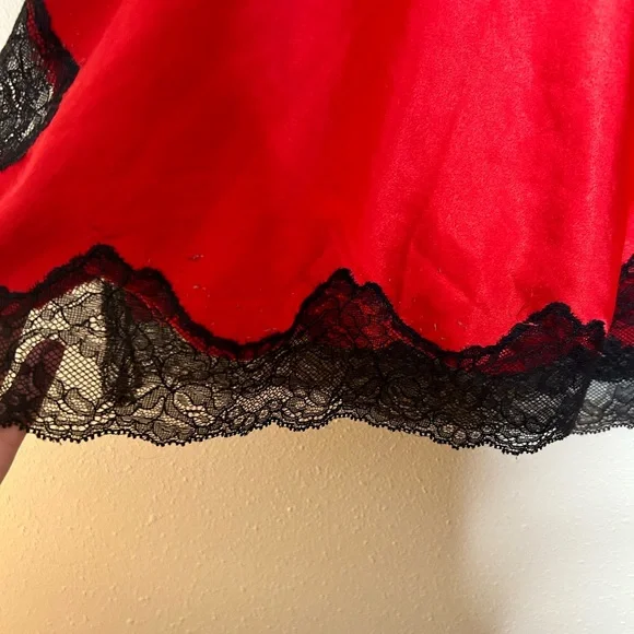 GUC Victoria’s Secret red mini slip dress - Picture 4 of 7